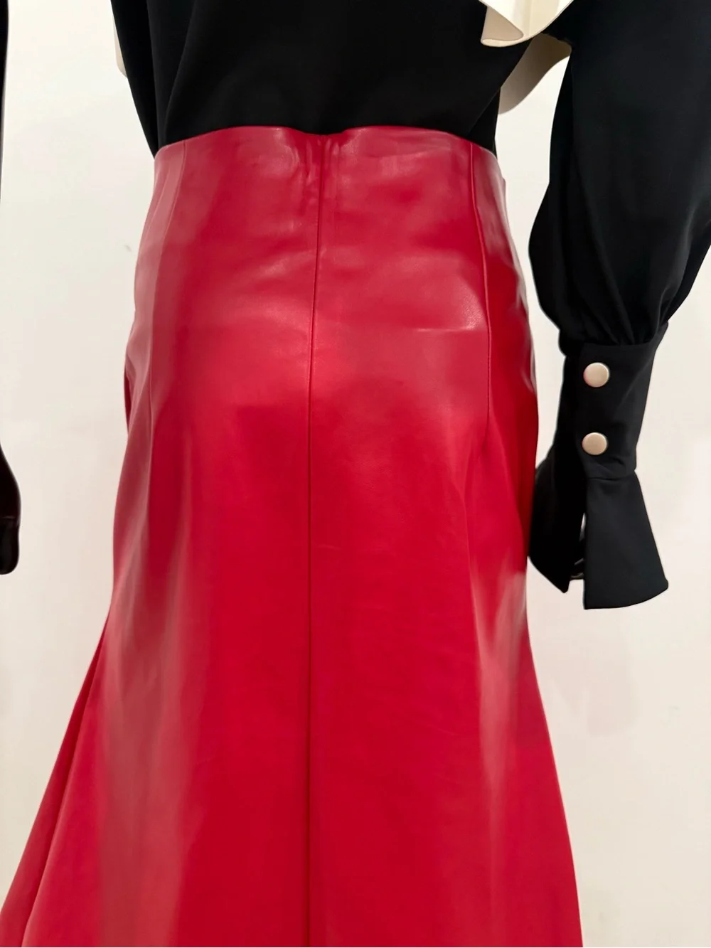 A.W.A.K.E. Red Leather Look Trumpet Button Front Midi Skirt Size 38 NEW